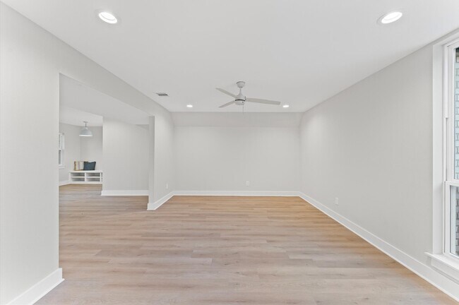 Building Photo - 10607 Overbrook Ln