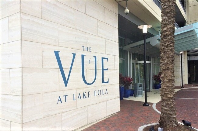 Main Entrance - 150 E Robinson St