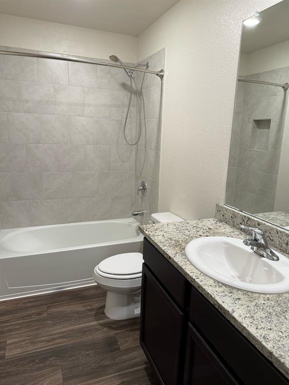 Building Photo - 532 Fox Glen Trl