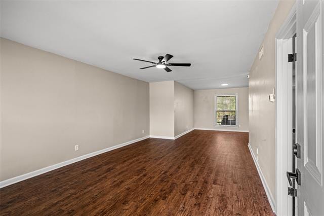 Building Photo - 1747 Mariposa Dr