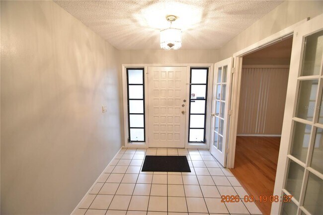 Building Photo - 2562 Redwood Way