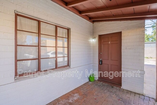 Building Photo - 928 W McDowell Rd