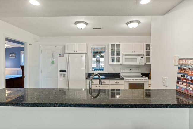 Building Photo - 1407 Harbour Towne Dr