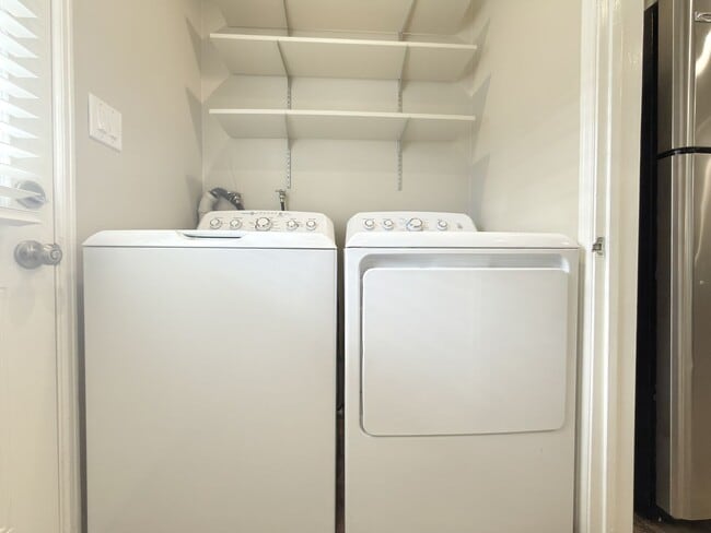 Building Photo - Upgraded 2-Bedroom Home with Garage & Enclosed Yard.