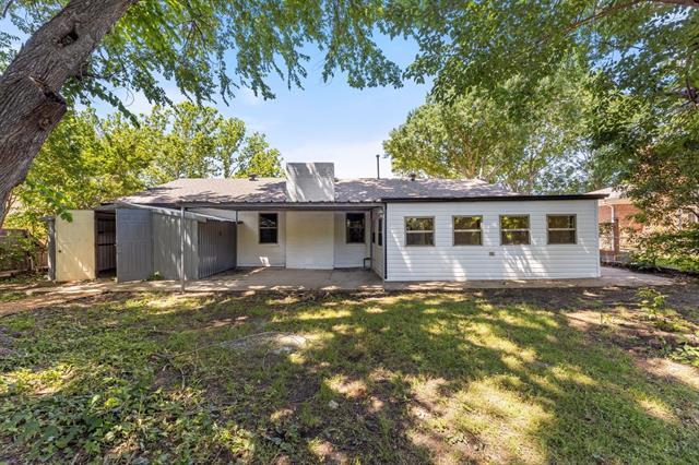Building Photo - 9056 Berkshire Dr