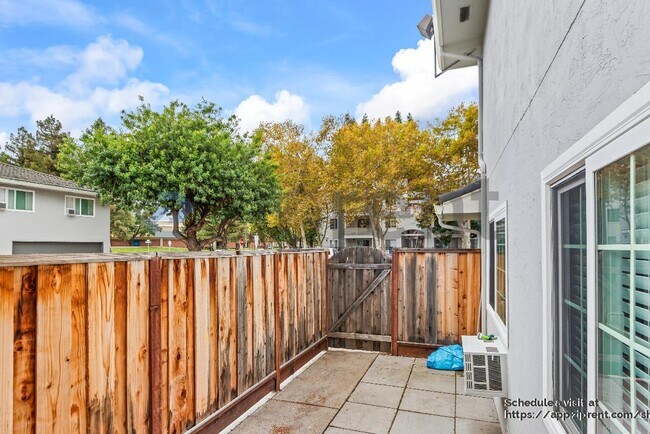 Building Photo - 5730 Allen Ave