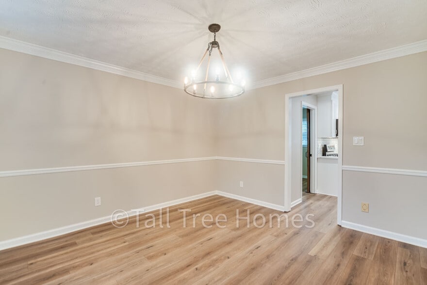Building Photo - 410 Murry Park