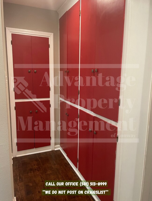 Building Photo - 11 Pamela Ln