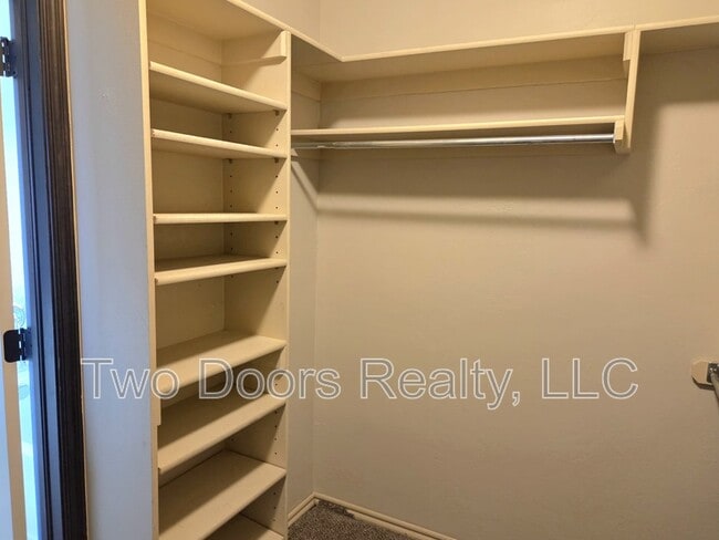 Building Photo - 19217 Grassmere Way