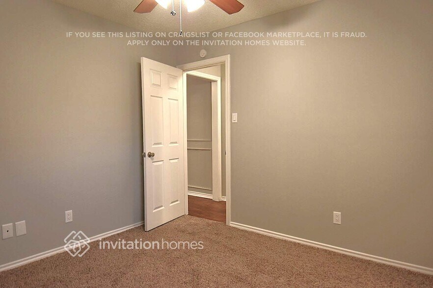 Building Photo - 3908 Helmsford Dr