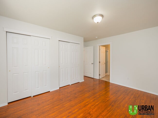 Building Photo - 1828 N Cavalier Rd