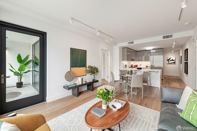 Building Photo - 1450 Franklin St