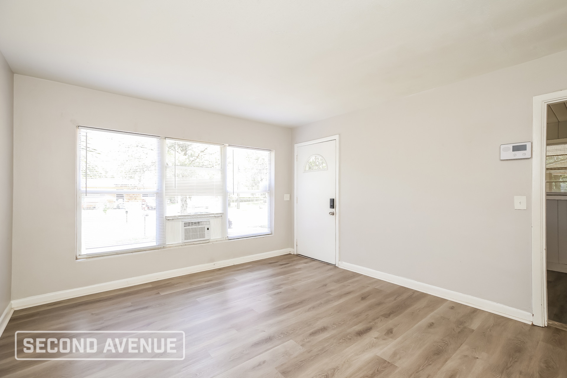 Building Photo - 3015 Lansdell Dr