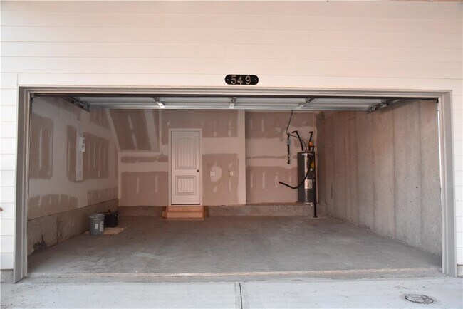 Building Photo - 549 Ruths Dr