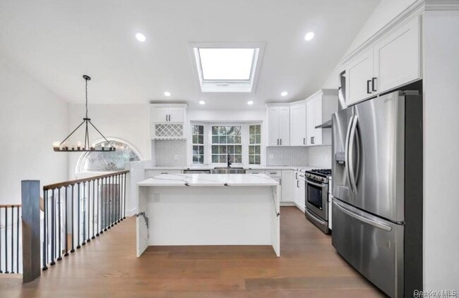 Building Photo - 29 Dillon Dr