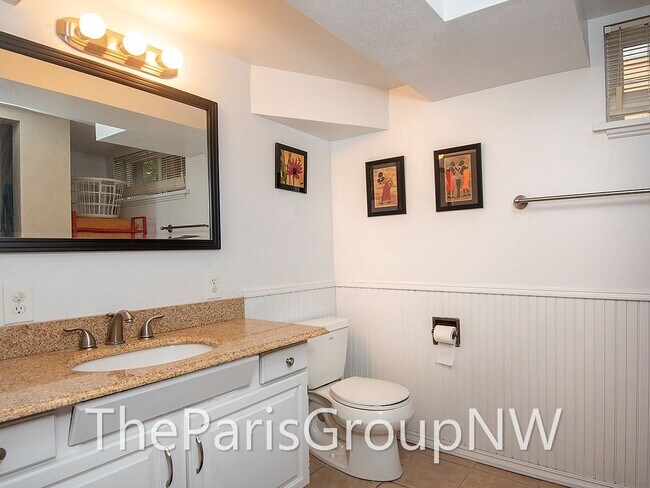 Building Photo - Renovated Magnolia Home – Open Floor Plan ...