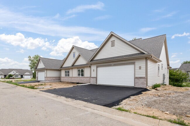 Building Photo - 1793 Cedar Ridge Dr