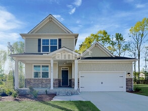 Building Photo - 5275 Valley Dr