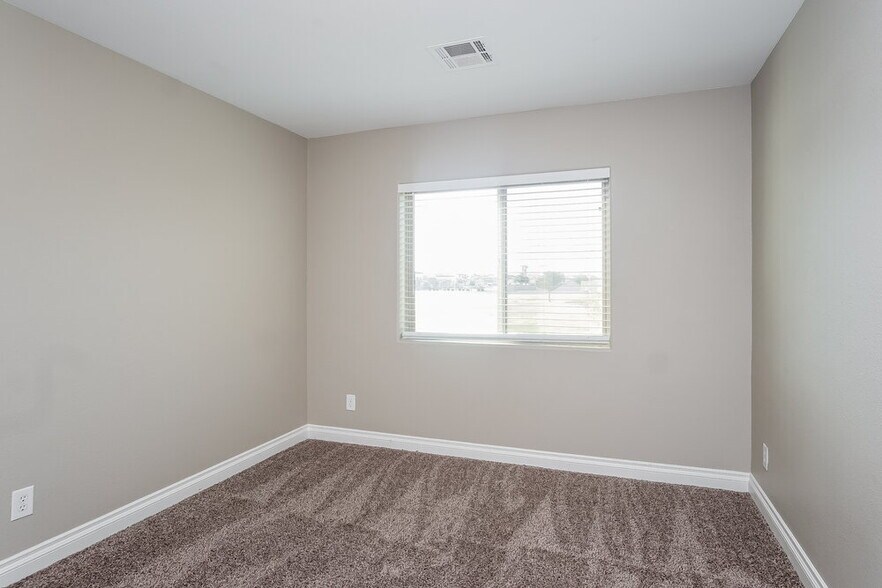 Building Photo - 1071 Will Jay Ln