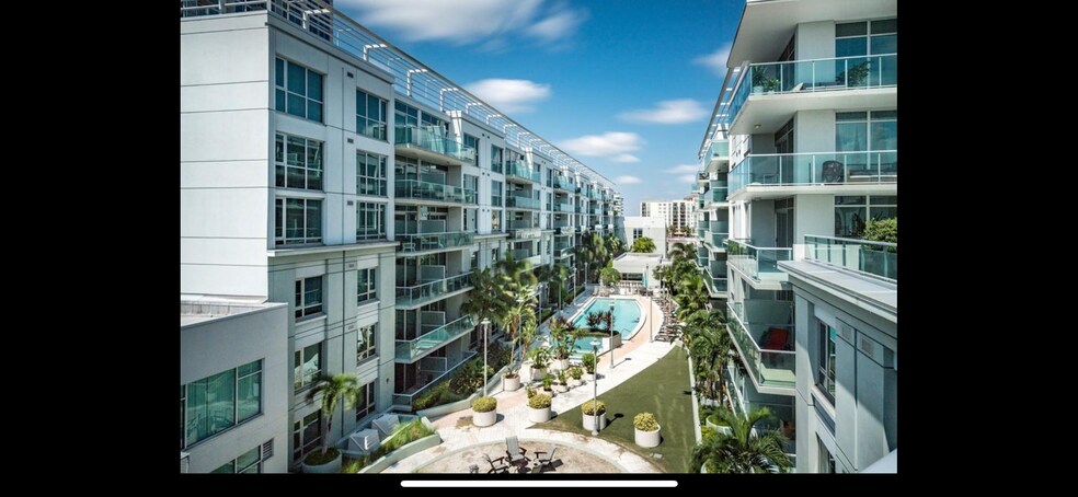 Building Photo - 912 Channelside Dr