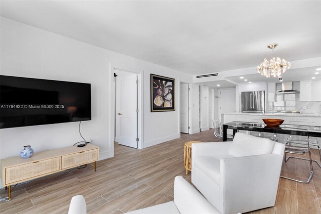 Building Photo - 5701 Collins Ave