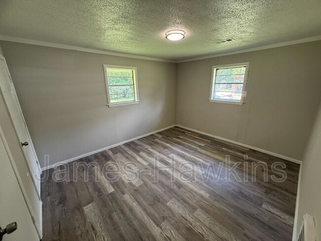 Building Photo - 2281 Wildwood Dr