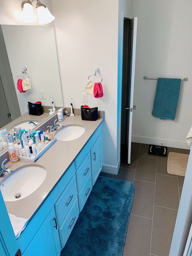 Building Photo - 3B/3.5B Downtown Superior Townhome - Built 2019!-Available June 2