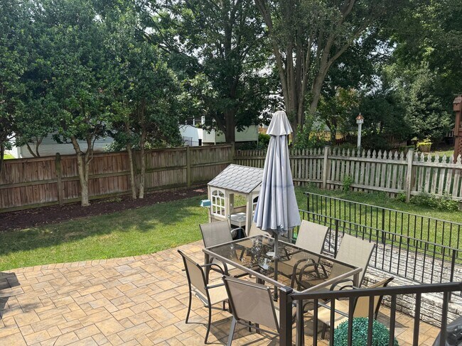 Building Photo - 43399 Malin Ct
