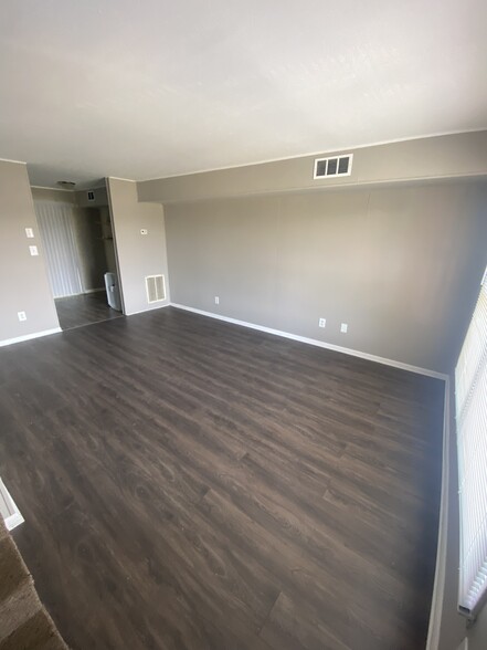 Building Photo - 1531 Woodland Ave
