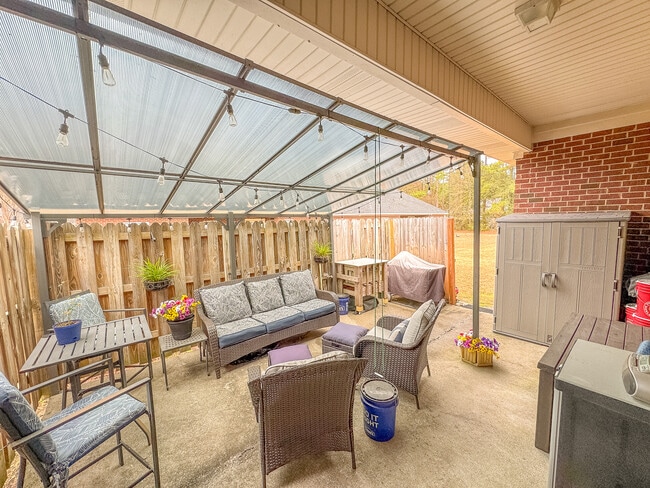 Building Photo - 1131 Trellis Ct