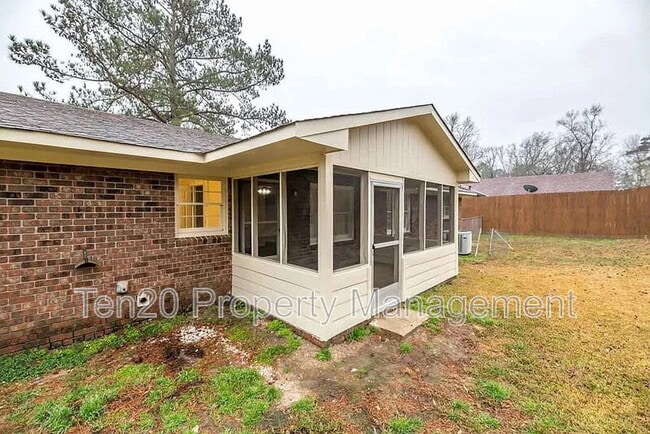 Building Photo - 5207 Grady Dr