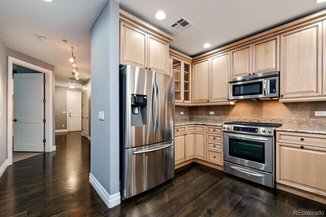 Kitchen/ High End Appliances - 150 S Madison St