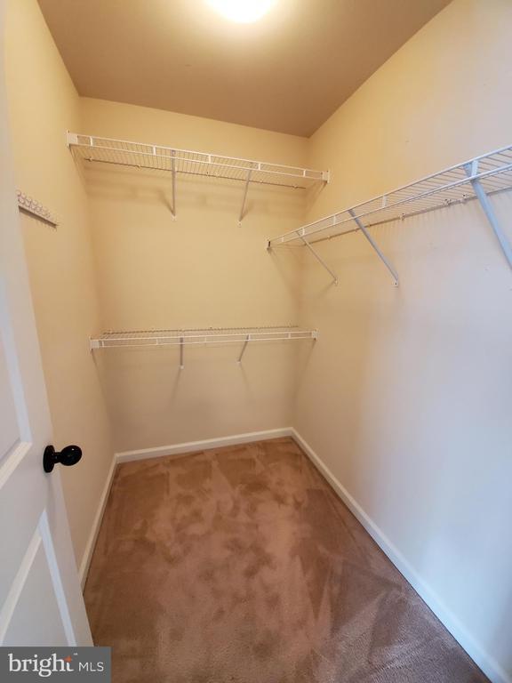 Building Photo - 10510 Woodland Dr