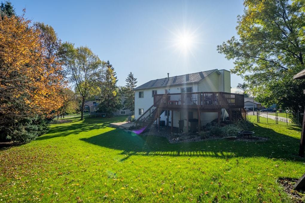 Building Photo - 2432 Henslow Ct N