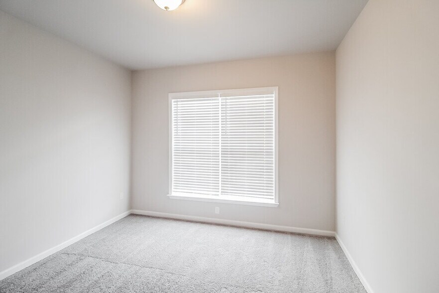 Building Photo - 206 Nuttall Dr