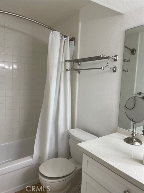 Building Photo - 225 N Rose St