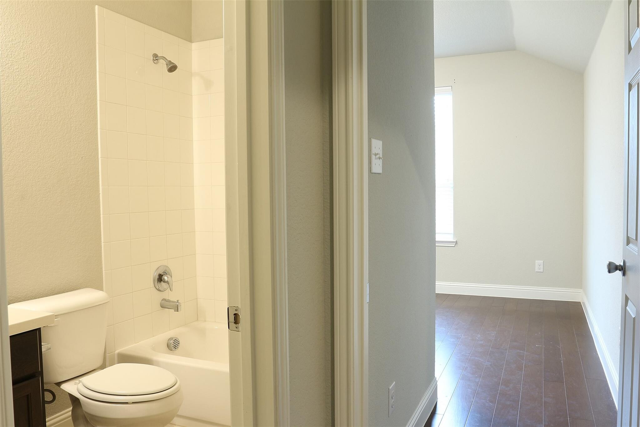 Building Photo - 1108 Kingston Ct