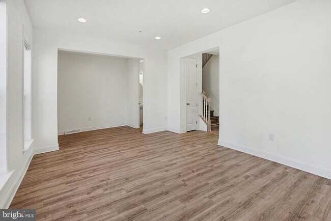 Building Photo - 205 Hoke Farm Way