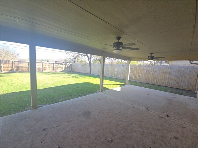 Building Photo - 618 Overbluff St