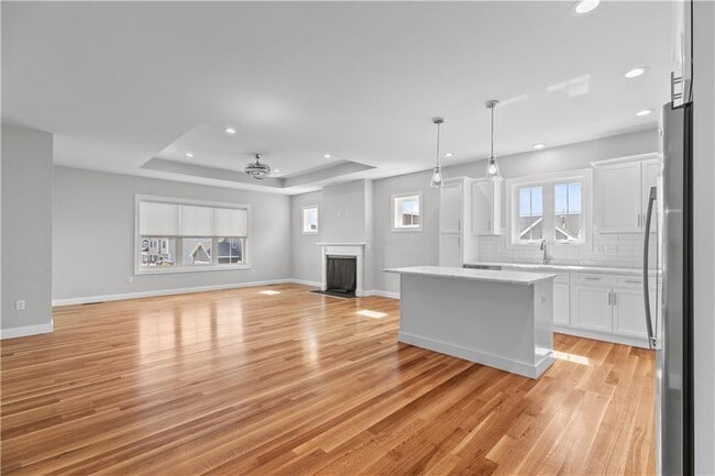 Building Photo - 231 Seawynds Dr