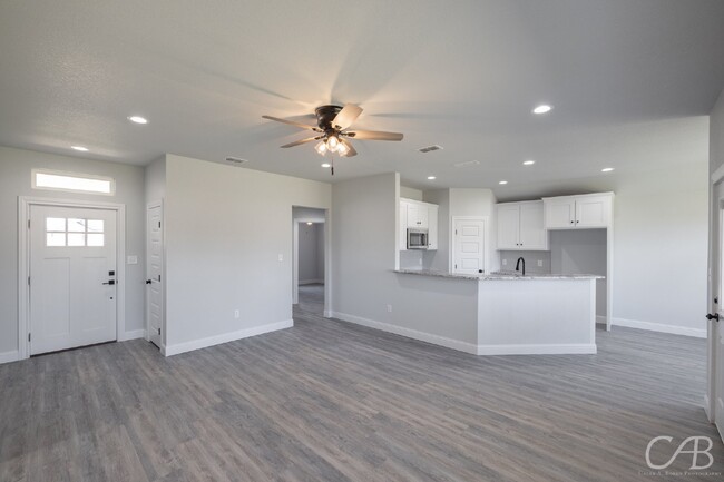 Building Photo - 3698 Yamini Dr