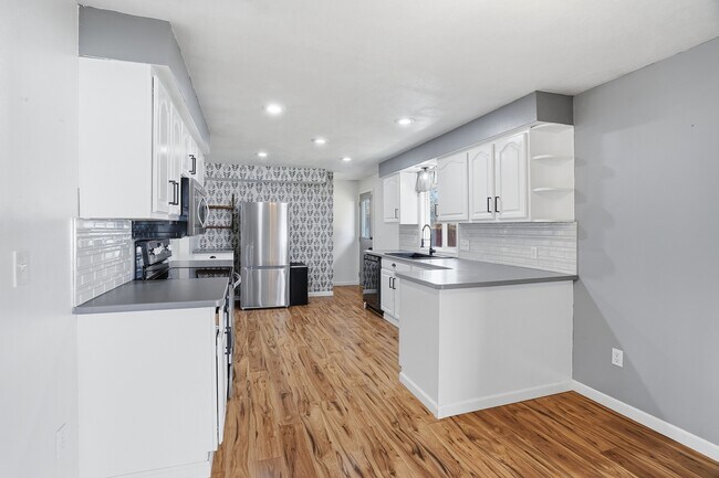 Building Photo - 11721 N Lincoln Ct