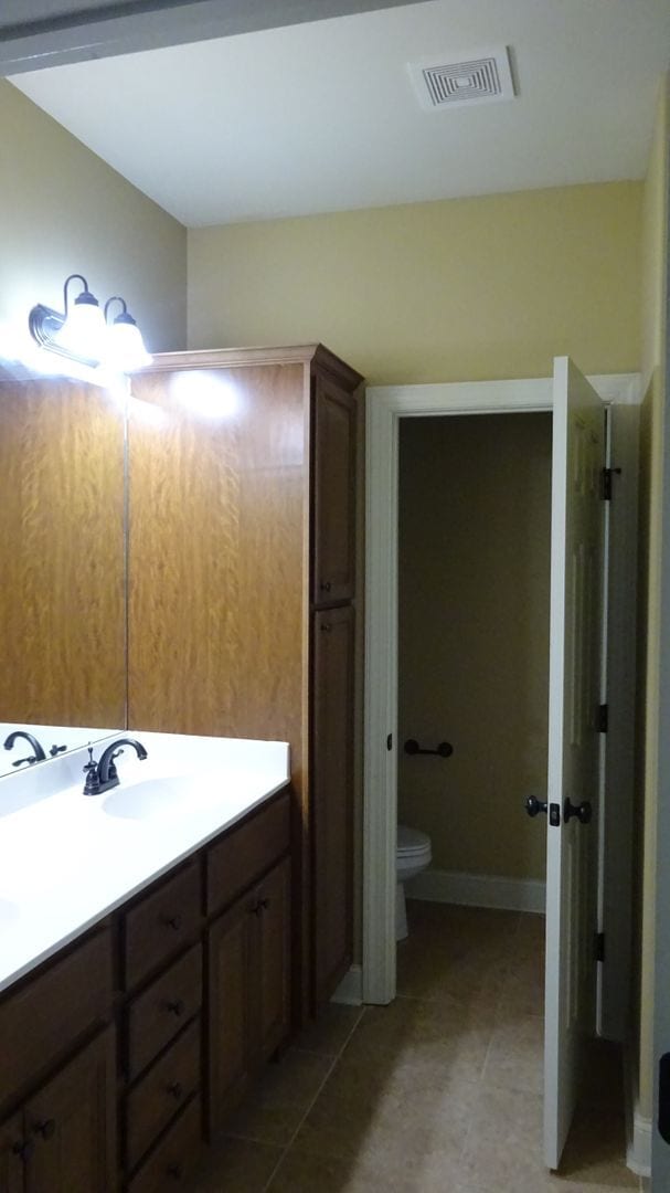 Building Photo - Minutes to MTM plant, Amazon, Polaris and Target Distribution