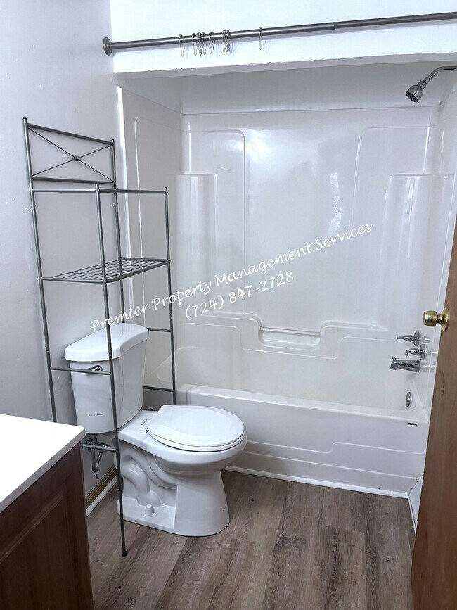 Building Photo - 1650 Brighton Rd