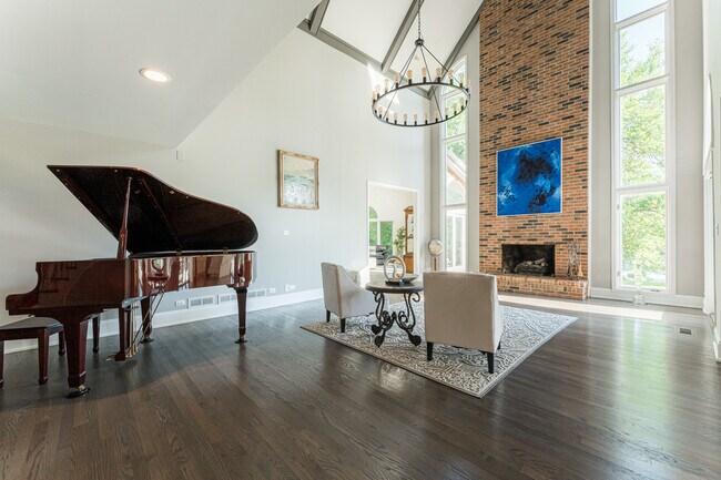 Building Photo - 22199 W Thornridge Dr