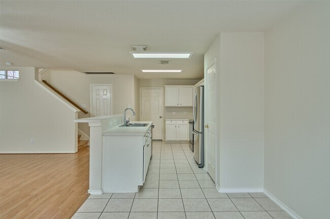 Building Photo - 298 Sentry Maple Pl