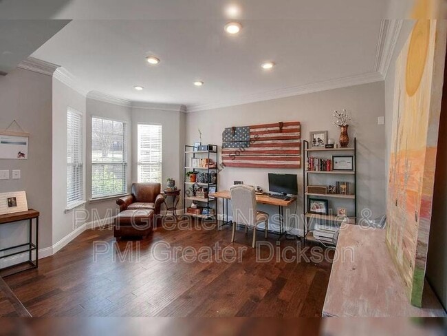 Building Photo - 5503 Saddlewood Ln