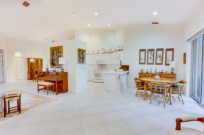 Building Photo - 4702 Carlton Golf Dr