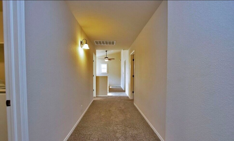 Building Photo - 6708 Red Canyon Sage Ln