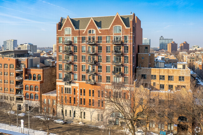 Building Photo - Royalton Towers
